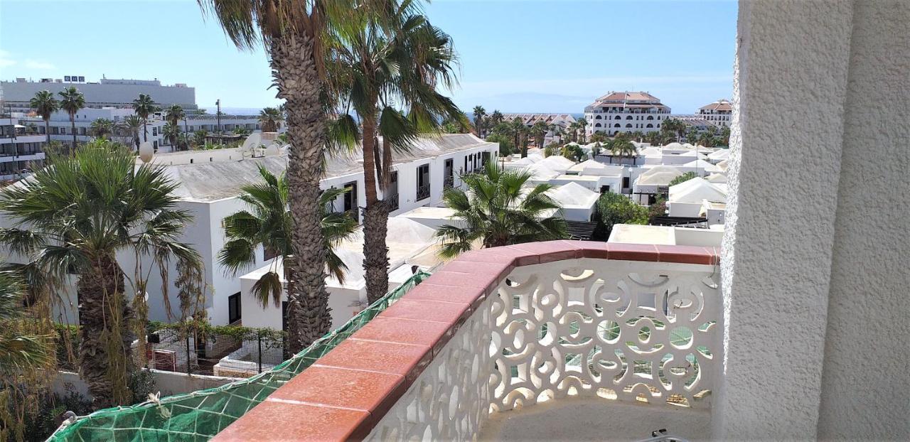 Apartment With A Large South-Facing Balcony, Sea View And Wifi In Las Americas Center Playa de las Américas Eksteriør billede