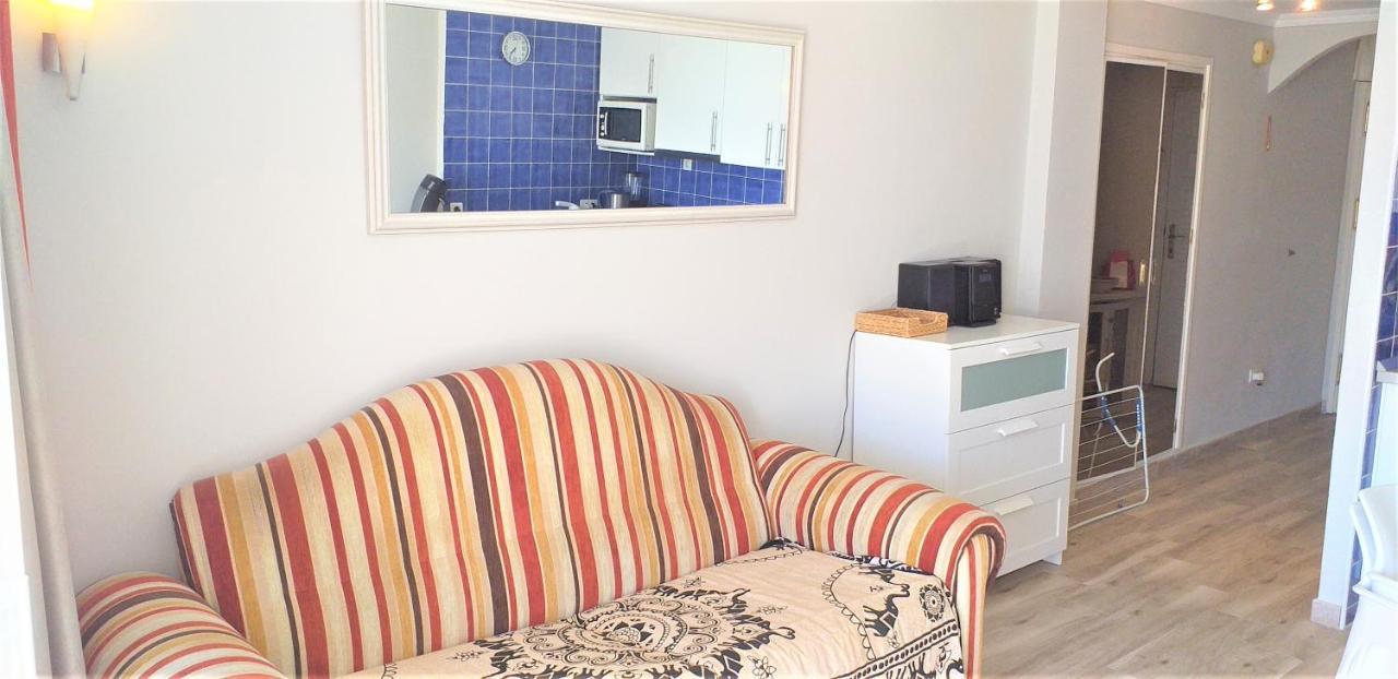 Apartment With A Large South-Facing Balcony, Sea View And Wifi In Las Americas Center Playa de las Américas Eksteriør billede