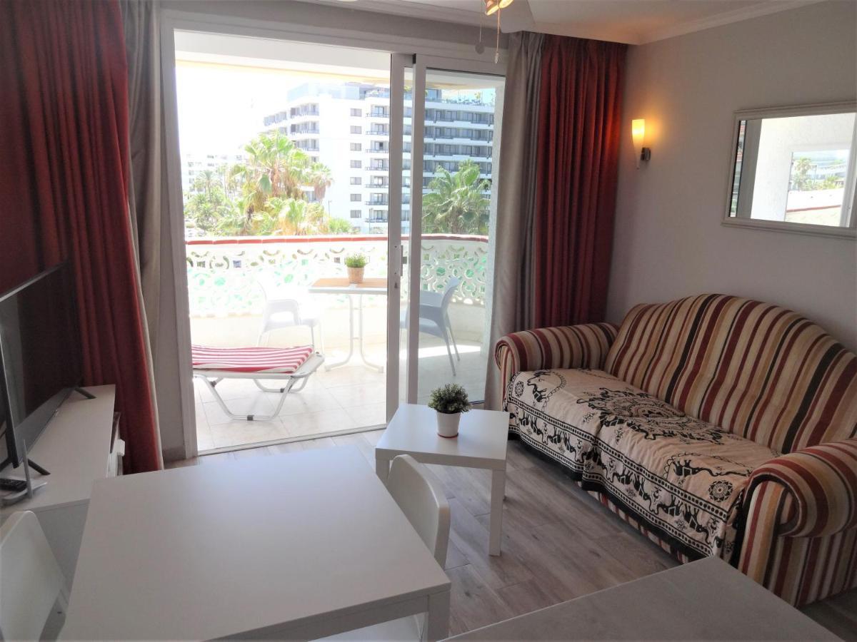 Apartment With A Large South-Facing Balcony, Sea View And Wifi In Las Americas Center Playa de las Américas Eksteriør billede