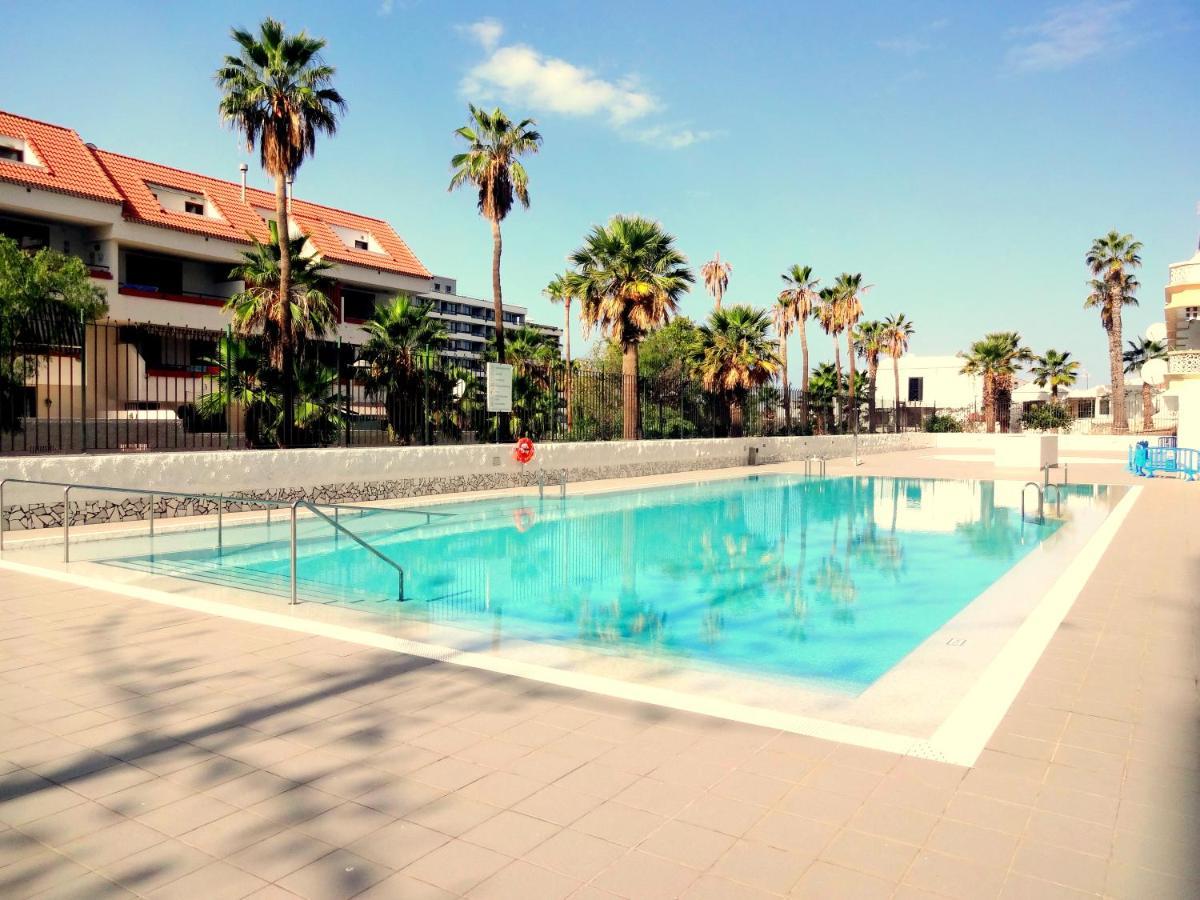Apartment With A Large South-Facing Balcony, Sea View And Wifi In Las Americas Center Playa de las Américas Eksteriør billede